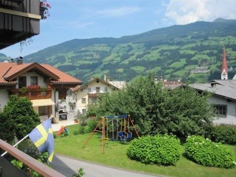 Alpenhaus Pfister Apartment Fuegen Exterior photo